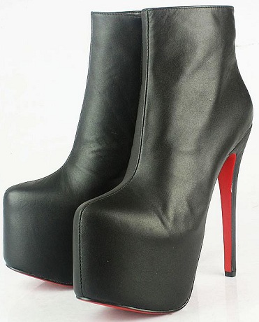 Christian Louboutin Daffodile Ankle Bootie Black